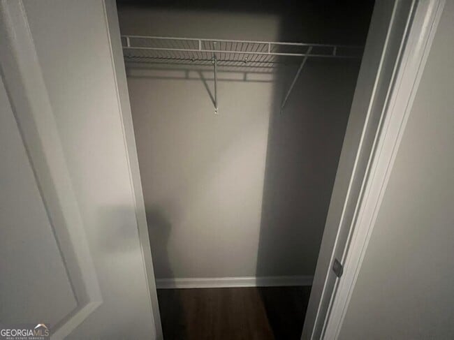 Building Photo - 1571 Bostwick Rd