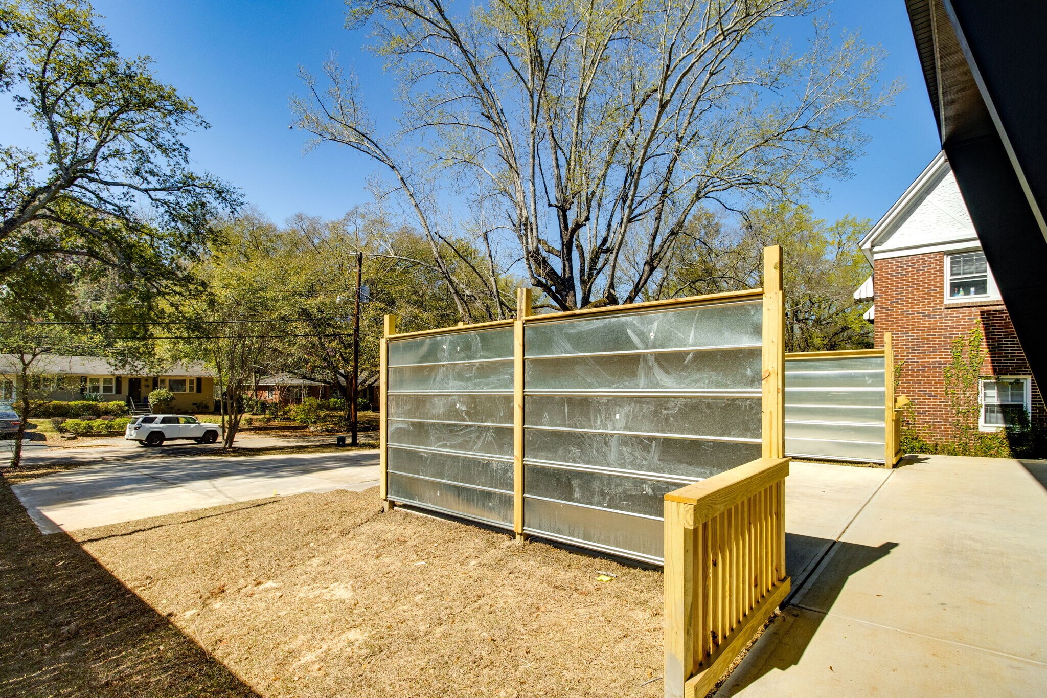 Building Photo - 133 Harden St