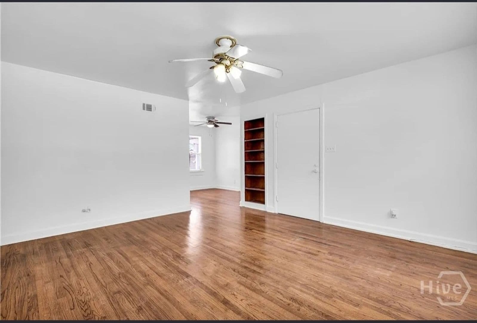 Building Photo - 7 Chippewa Dr