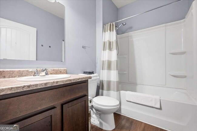 Building Photo - 637 Yazzie Pl