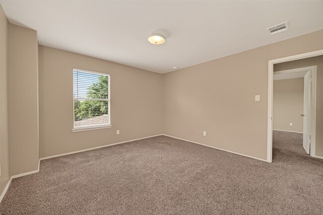 Building Photo - 2918 Latch Ln