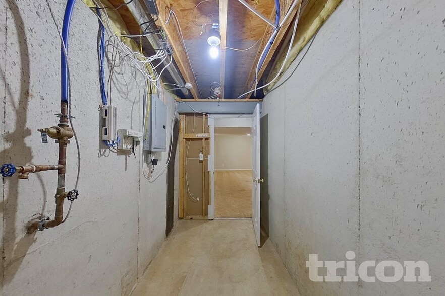 Building Photo - 322 Burning Brook Dr