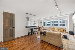 Building Photo - 1545 18th St NW