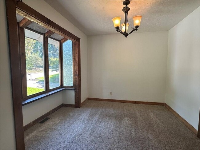 Building Photo - 330 Homestead Cir NW