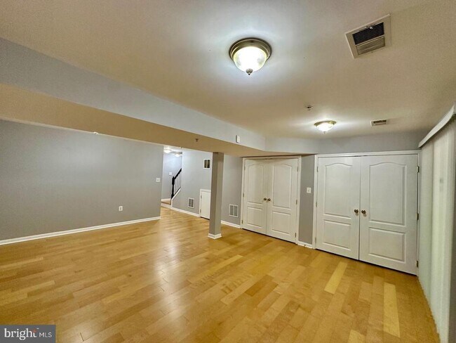 Building Photo - 15503 Kennett Square Way