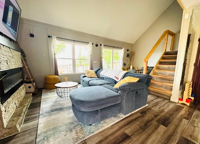 Building Photo - 1162 Ridgecrest Ln SE