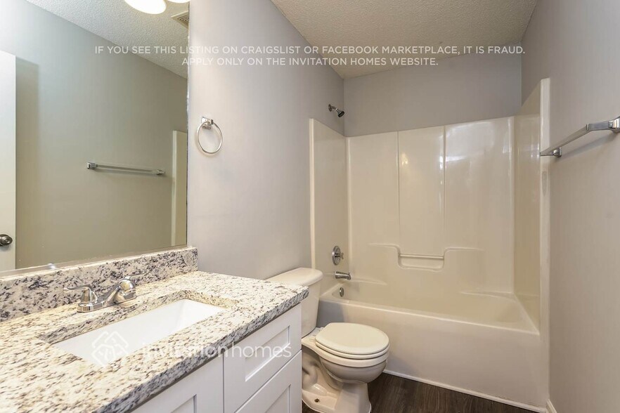 Building Photo - 2683 Stratford Lake Ct