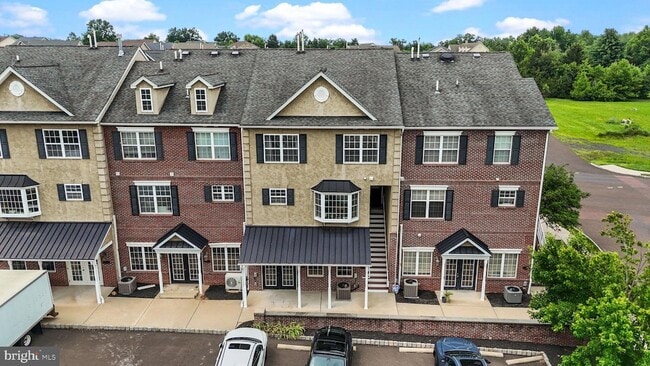 Building Photo - 3854 Ashland Dr