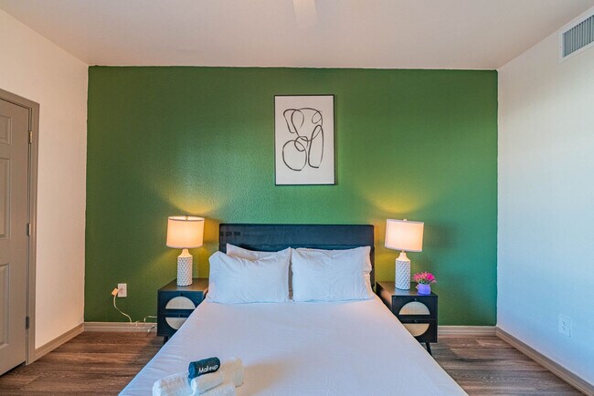 Building Photo - 9600 W Georgia Ave