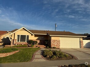 Building Photo - Welcome Home to Your Camarillo Retreat!