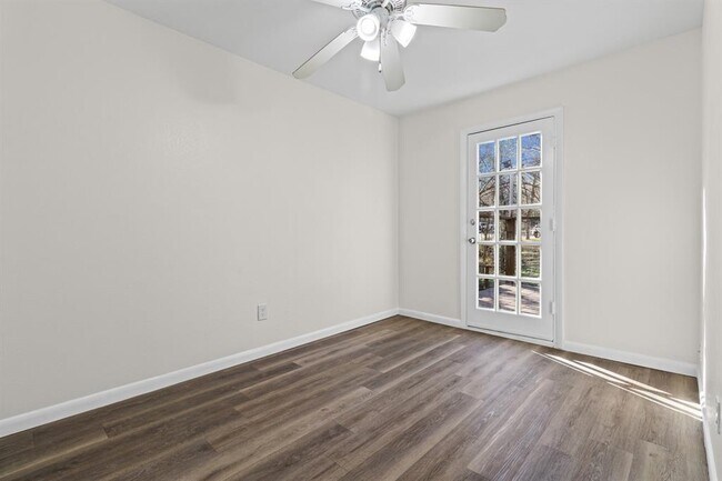 Building Photo - 1713 Cinnamon Path