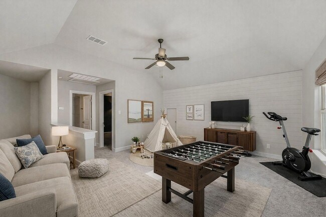 Building Photo - 112 Lockhart Lp