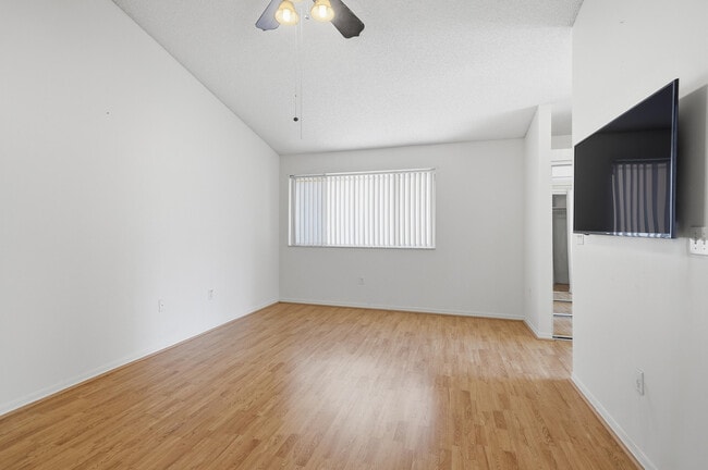 Building Photo - 3790 Piedmont St