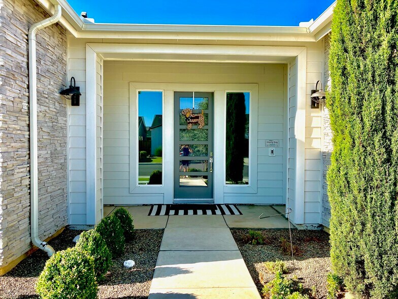 Building Photo - 9207 Manor Forest Ln