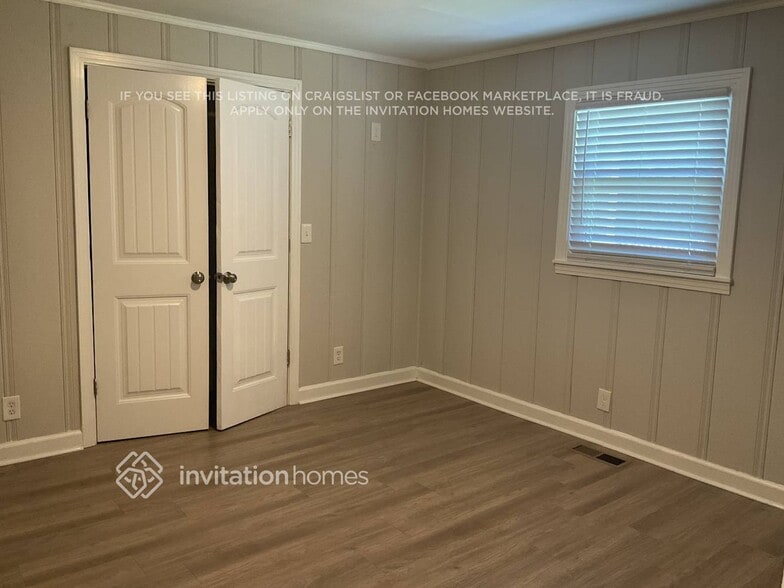 Building Photo - 890 Idlewild Dr