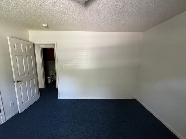 Building Photo - 1457 Cherryville Rd