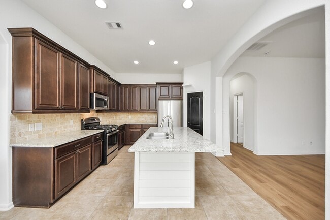 Building Photo - 17010 Upper Ridge Ln