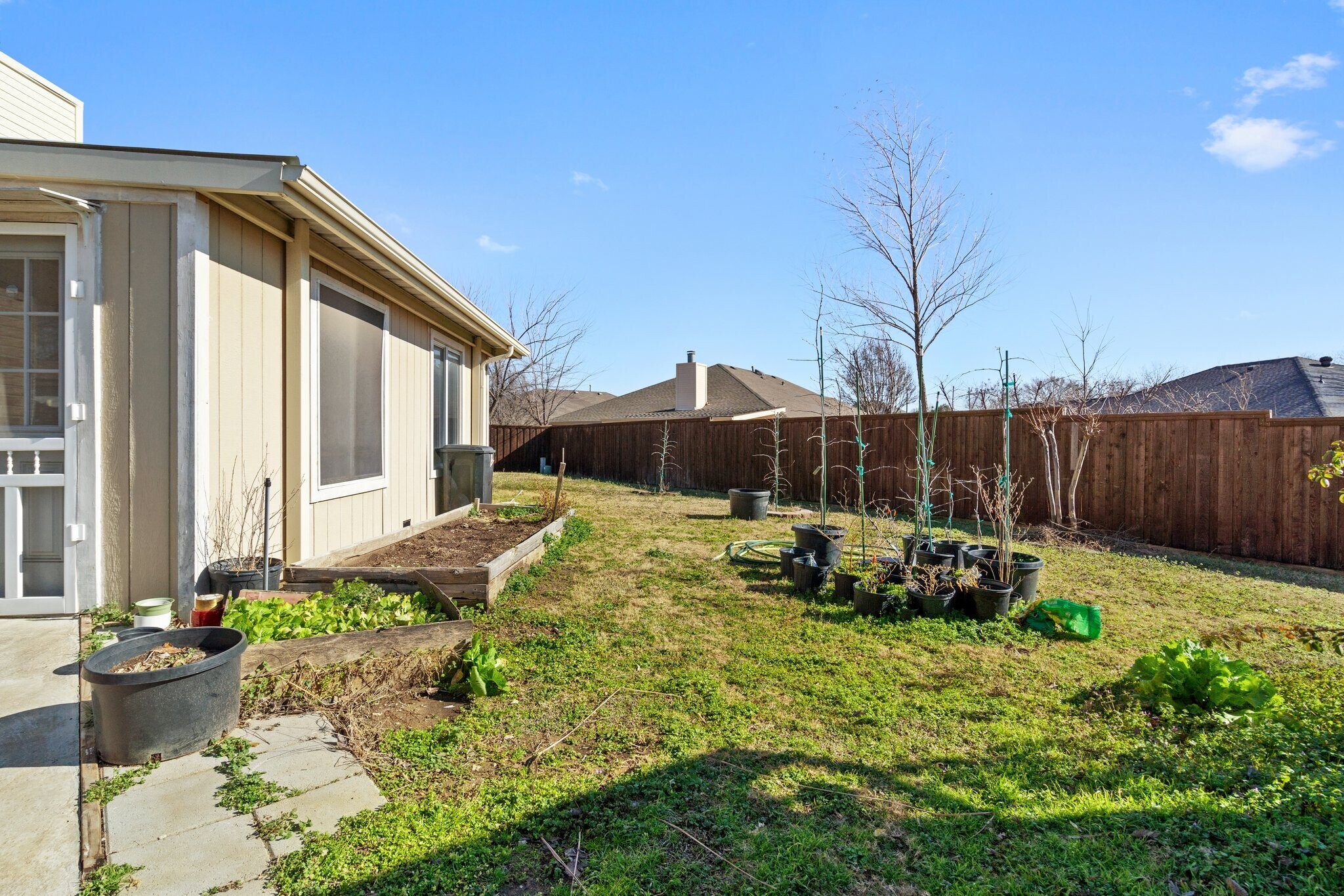 Building Photo - 107 Loda Ct