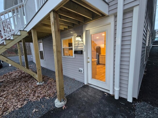 Primary Photo - 123 2nd St