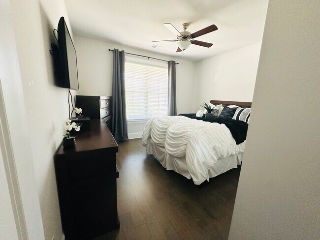 Building Photo - 603 Skye Ct