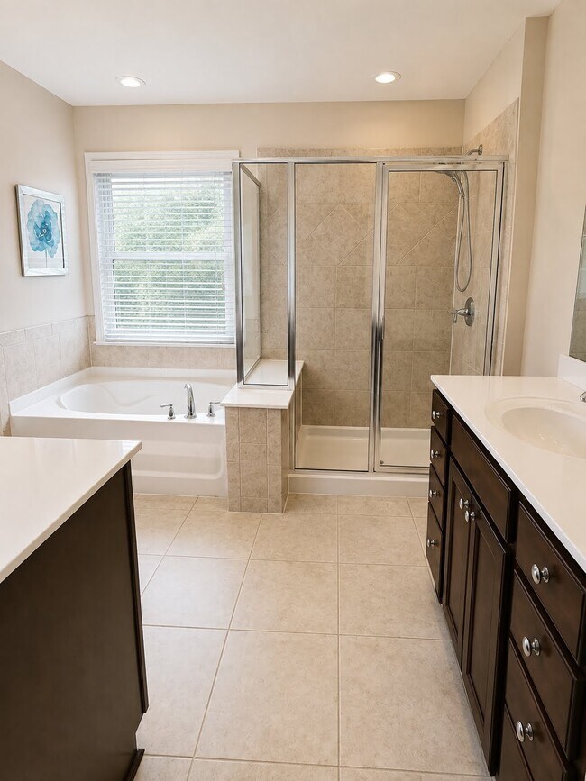 Building Photo - 5008 Ridgemont Walk