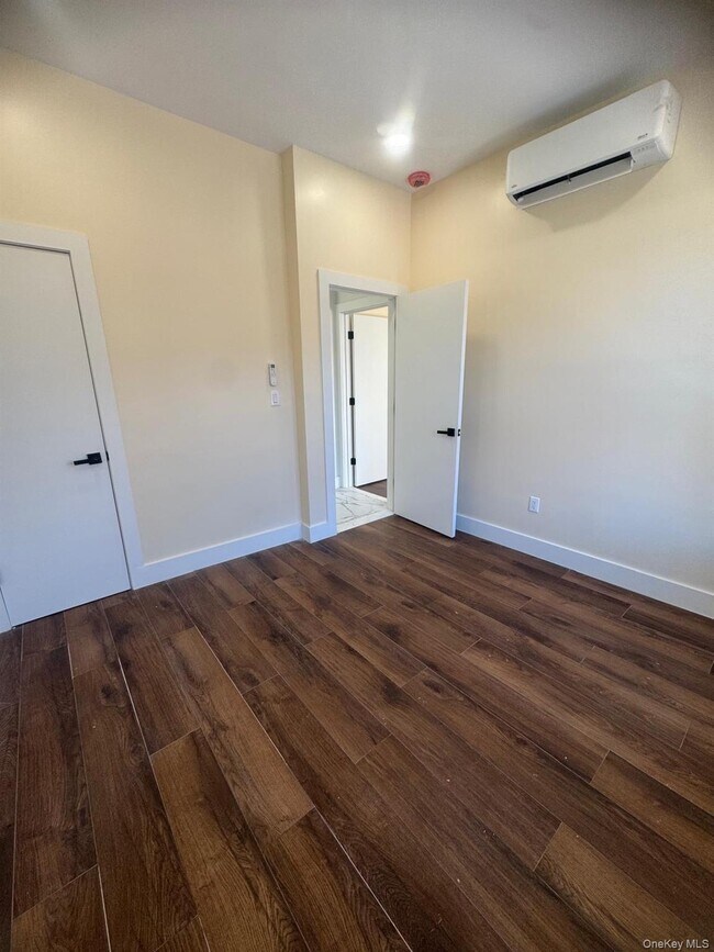 Building Photo - 91-04 43rd Ave