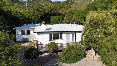 Building Photo - Spacious Two Bedroom Home on Carmel Valley...