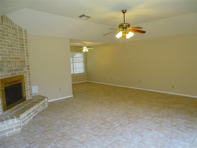 Building Photo - 7247 Barton Oaks Dr