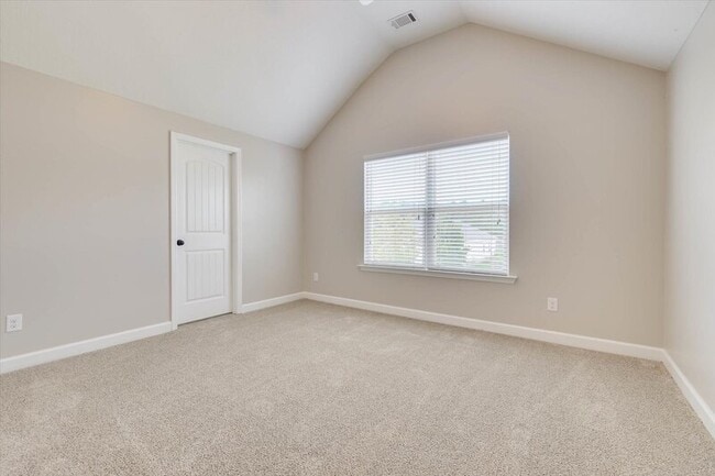 Building Photo - 127 Radcliff Dr