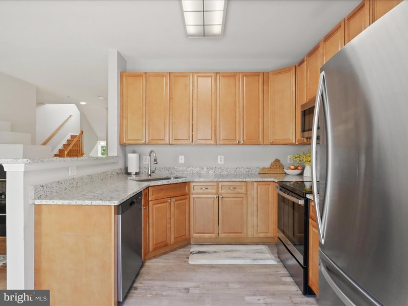 Building Photo - 5085 Donovan Dr