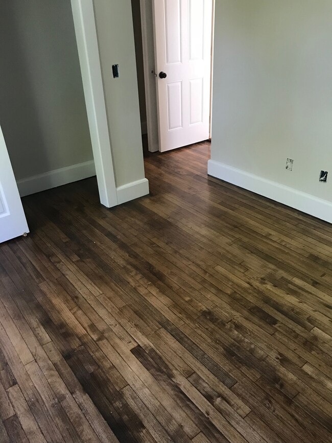 Building Photo - 1334 W Taylor Ave