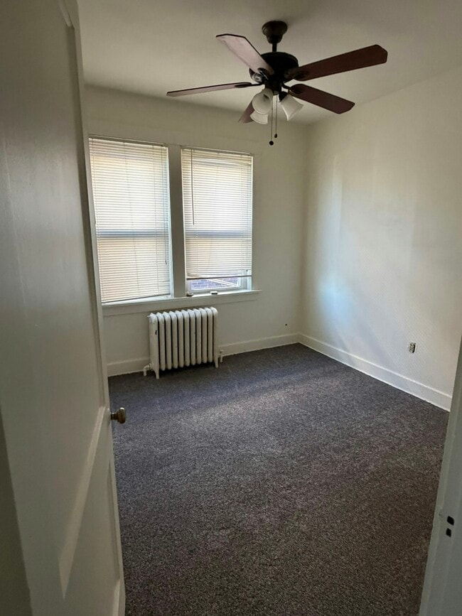 Building Photo - 3817-3819 Brighton Road, Unit 3819