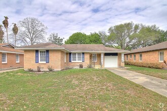 Building Photo - 4021 Markins Dr