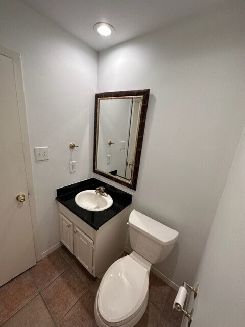 Building Photo - 12800 Briar Forest Dr