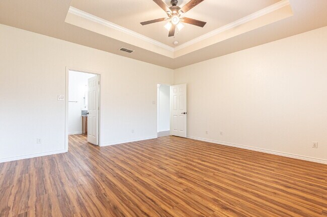 Building Photo - 7651 Mission Ledge