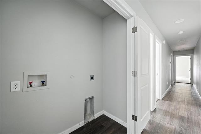 Building Photo - 910-914 N Throckmorton St
