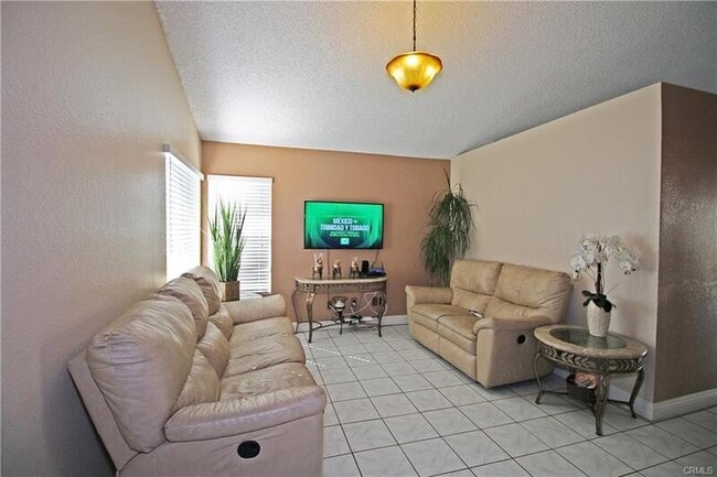 Building Photo - 14998 Figwood Dr