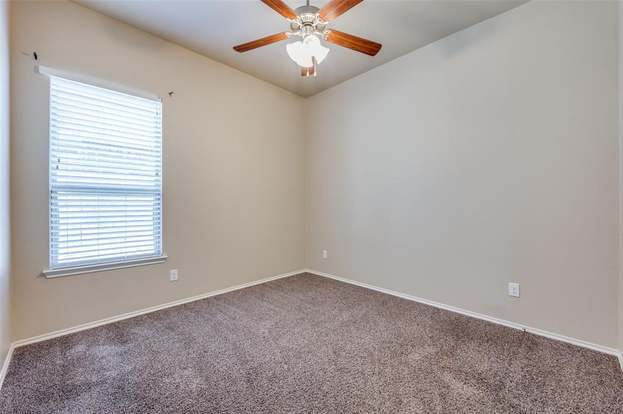 Building Photo - 2025 Lake Vista Dr