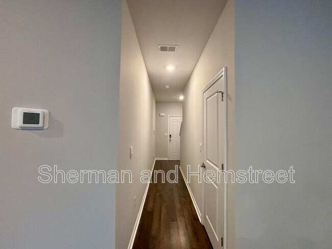 Building Photo - 934 Quaint Parish Cir