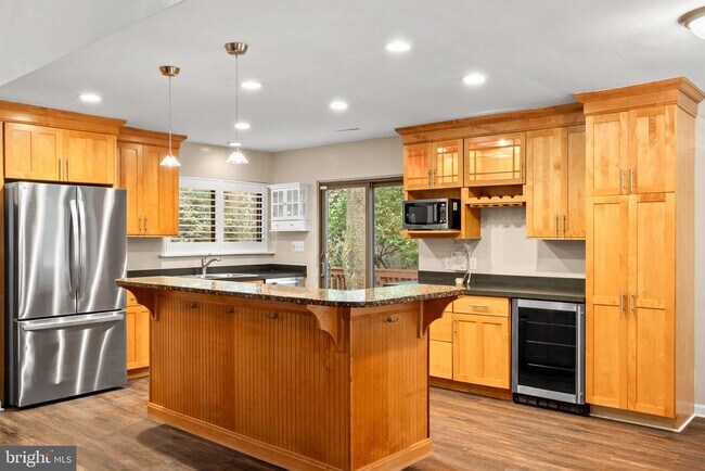 Building Photo - 1813 Glade Ct