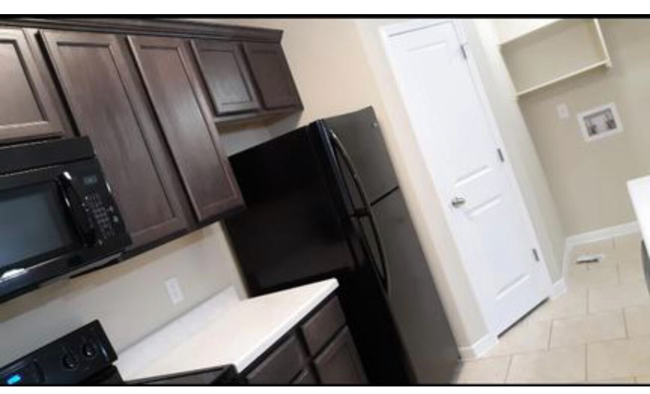 Building Photo - 1506 Golden Eagle Ct