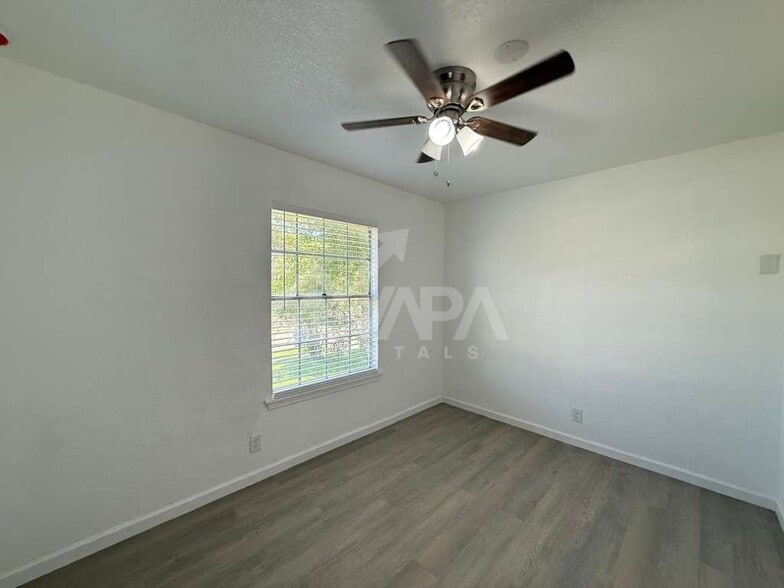 Building Photo - 7319 Walnut Valley Dr