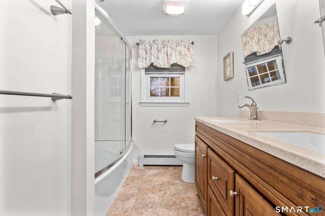 Building Photo - 125 Birchwood Dr