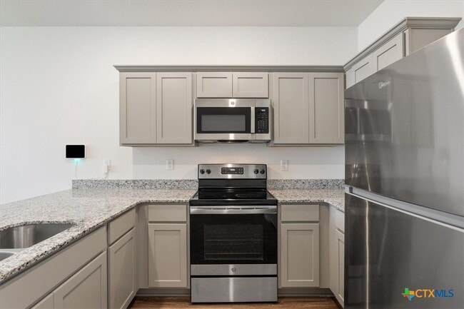 Building Photo - 5807 Betty Lou Dr