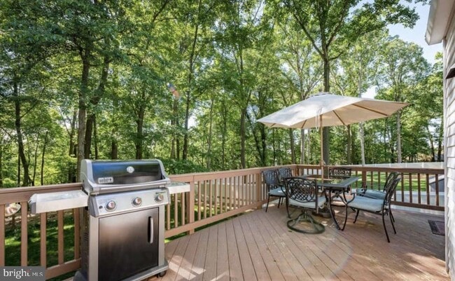 Building Photo - 5407 Fantail Dr