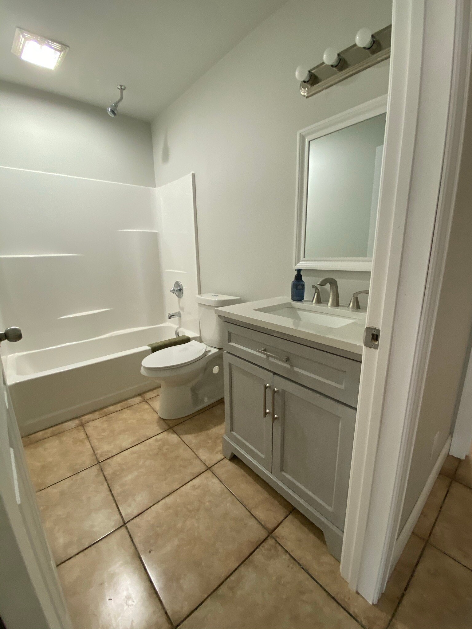 bathroom 1st floor - 158 Koloiki Ln