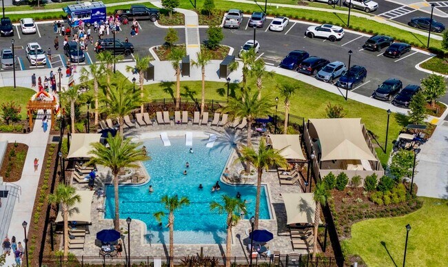 Building Photo - Gorgeous 4/ 2.5 Home in the Beautiful Lake Asbury Area of Clay County! $2,550.00