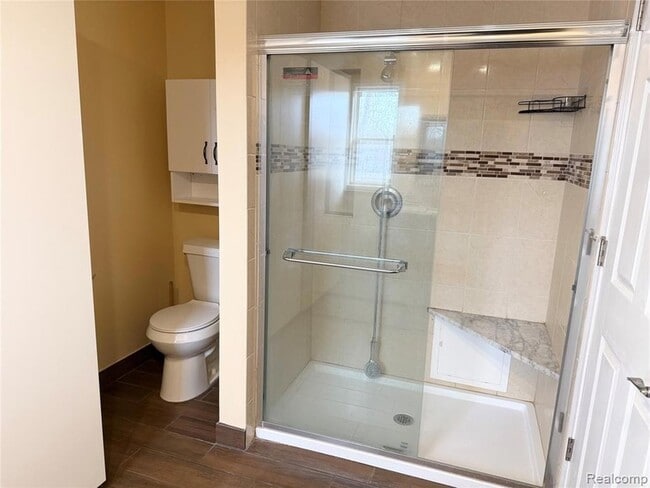 Building Photo - 6842 Indian Creek Dr