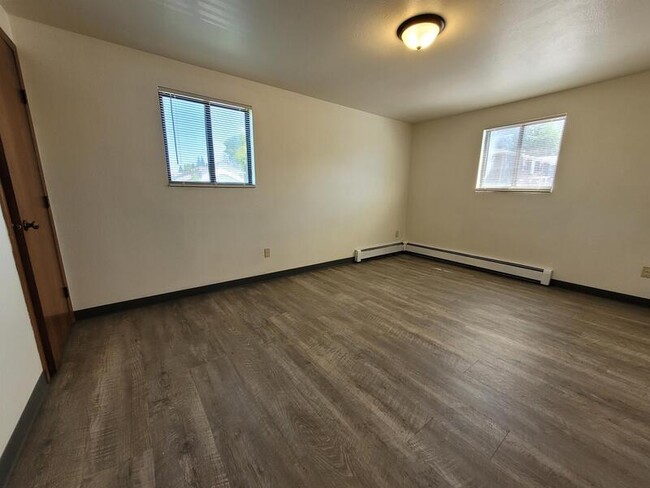Primary Photo - 1721 Lenwood Ave