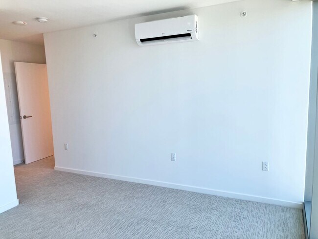 Building Photo - The Park @ Keeaumoku $5,000- 37th Floor, C...